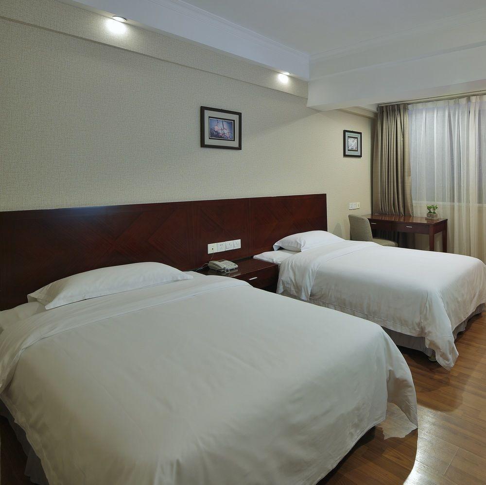 Paco Hotel Guangzhou Jiangtai Road Metro Branch Extérieur photo
