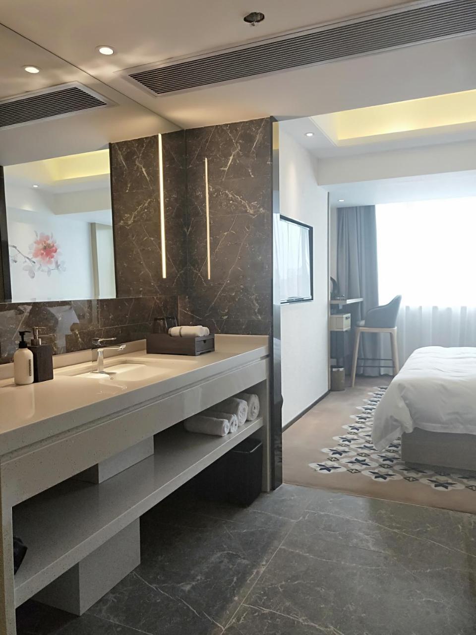 Paco Hotel Guangzhou Jiangtai Road Metro Branch Extérieur photo
