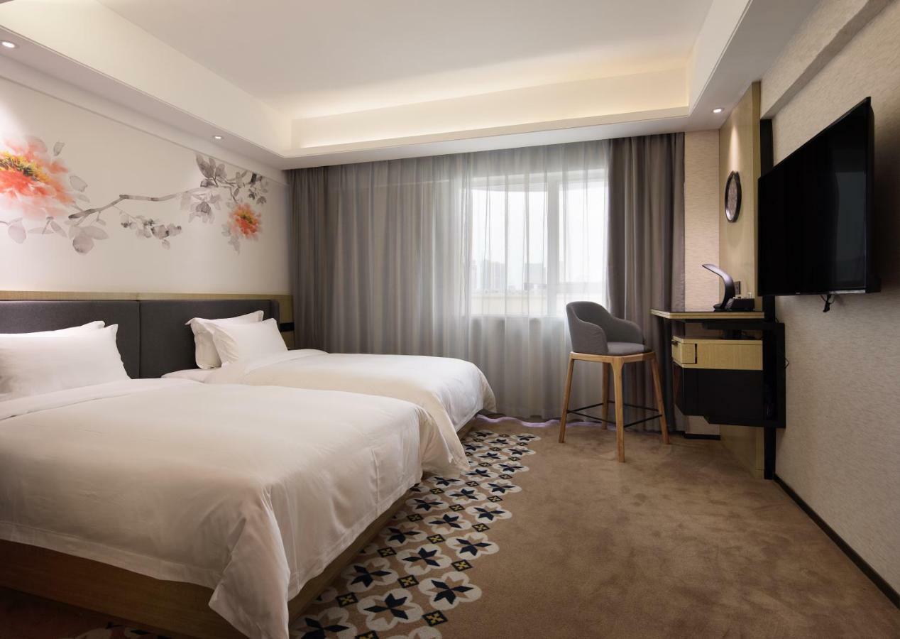 Paco Hotel Guangzhou Jiangtai Road Metro Branch Extérieur photo